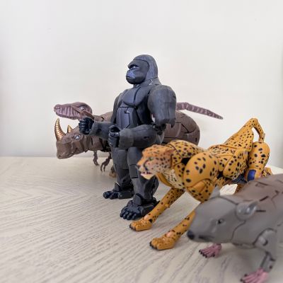 变形金刚大师级 MP-59 犀牛勇士