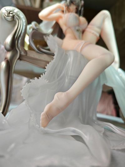 绯色回响 莉莉丝 纯白誓约