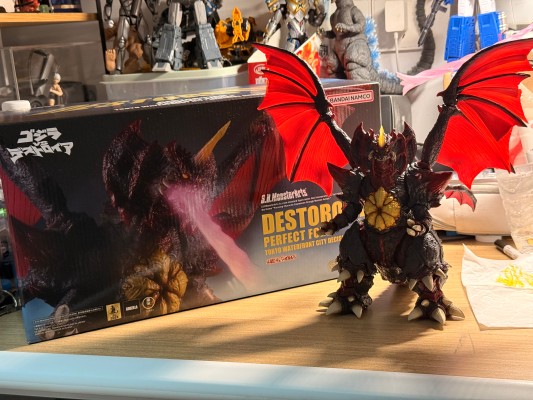 S.H.MonsterArts 戴斯特洛伊亚 (完全体) 东京临海城市副中心决战版