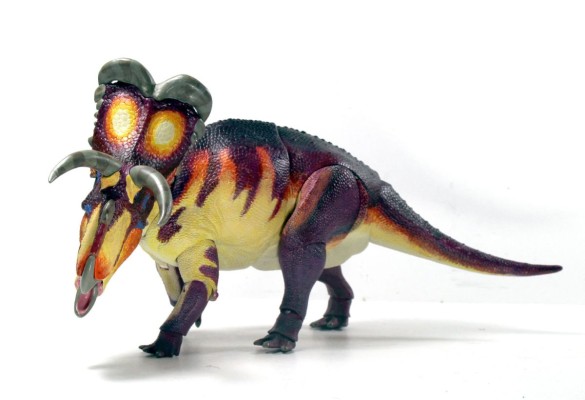 梅杜莎角龙- 1/18可动玩偶