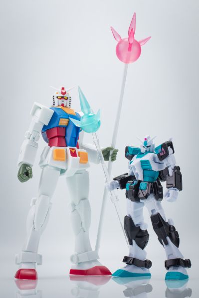 机动战士高达 扭蛋超可动人偶 ～初音未来联名配色版～