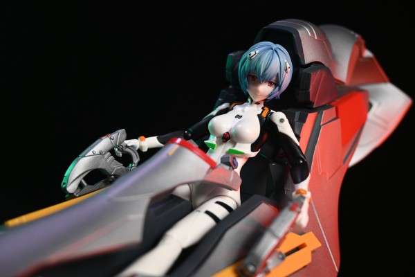 奇迹版 新世纪福音战士 绫波零 战斗服(驾驶舱特别版)