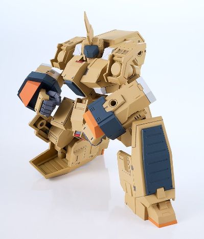 MODEROID TITANOMACHIA SIDE:CC 浮士德伯爵 （土黄色）／（灰色补土涂装）