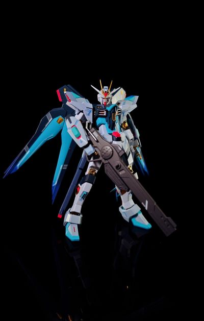 METAL ROBOT魂＜机动战士系列＞强袭自由高达二式 ［初音未来版］