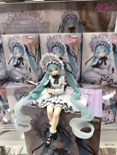 压泡面 初音未来 古典娃娃