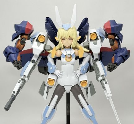 大比例 机甲少女 猎刃