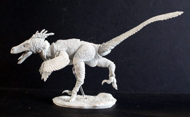 恐龙组装套装B：野蛮盗龙 – 1/6可动套装