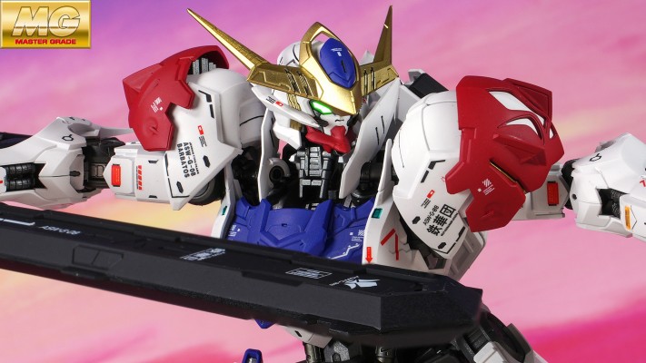 MG 1/100 巴巴托斯高达天狼座