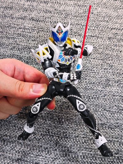 S.H.Figuarts(真骨雕制法)  假面骑士蛇牙