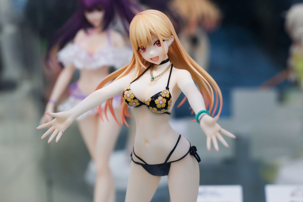 更衣人偶坠入爱河 喜多川海梦  [Summer Queens]