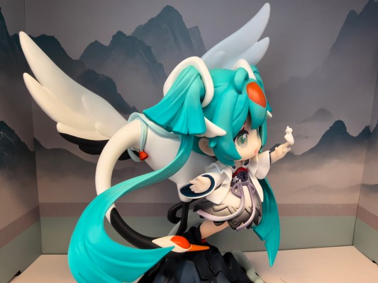 初音未来 羽洛华音 Q版手办