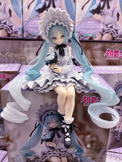 压泡面 初音未来 古典娃娃