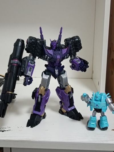 传奇版 「变形金刚」漫画版 塔恩