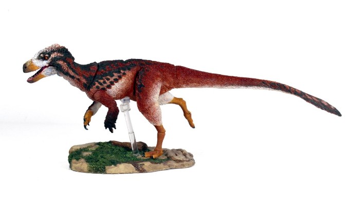 郎氏始暴龙- 1/18可动玩偶