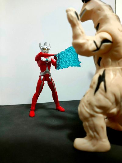 奥特曼怪獣500 #14 奥特曼マン RedKING 