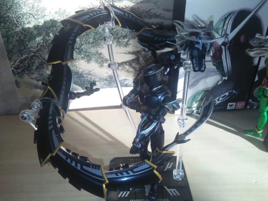 S.H.Figuarts    假面骑士龙牙