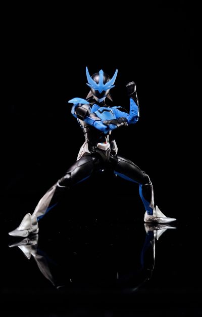 S.H.Figuarts（真骨雕制法） 银翼超人