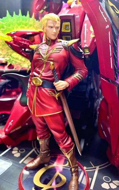 GGG 机动战士高达 逆袭的夏亚 夏亚·阿兹纳布尔 总帅造型