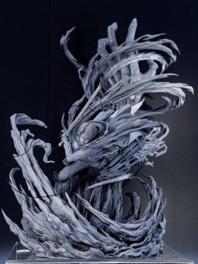 进击的巨人 - 利威尔对阵兽之巨人