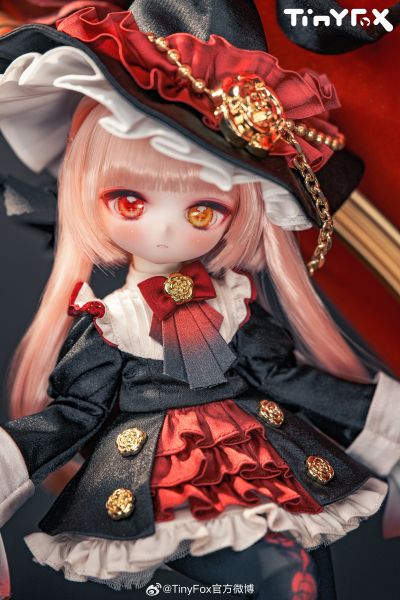 芙罗拉 鸦羽红蔷