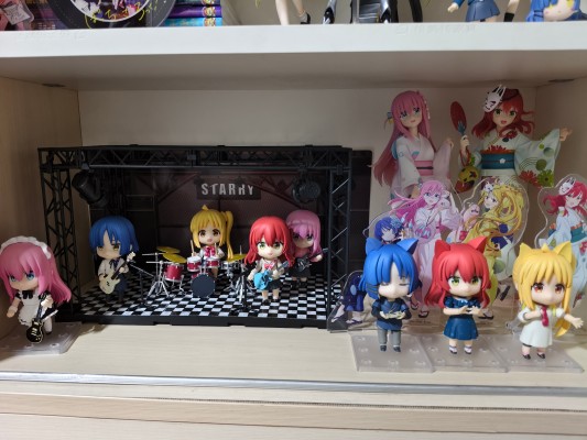 粘土人 伊地知虹夏 便服