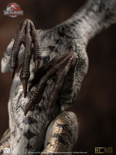 侏罗纪公园3 雌性迅猛龙模型