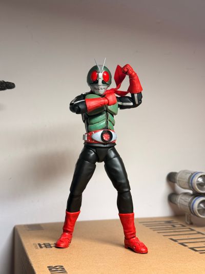 S.H.Figuarts（真骨雕制法） 假面骑士新2号 荣耀昭和骑士版