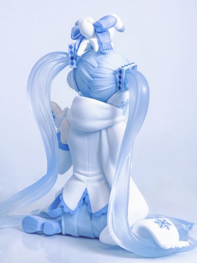 压泡面 初音未来 雪未来 天空小镇（Sky Town）