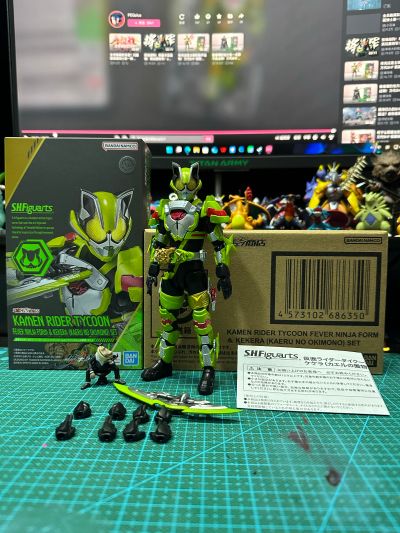 S.H.Figuarts  假面骑士太狸 火旺忍者形态与凯凯拉（青蛙摆件形态）