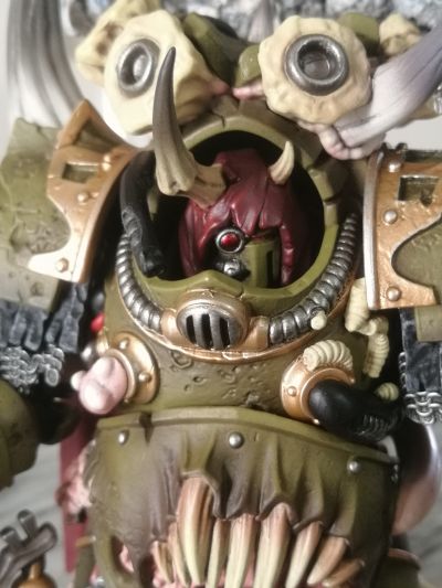 战锤40000 死亡守卫 死亡寿衣终结者勇士 配备收割者镰刀和瘟疫喷射护手