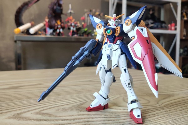 EG  1/144  飞翼高达