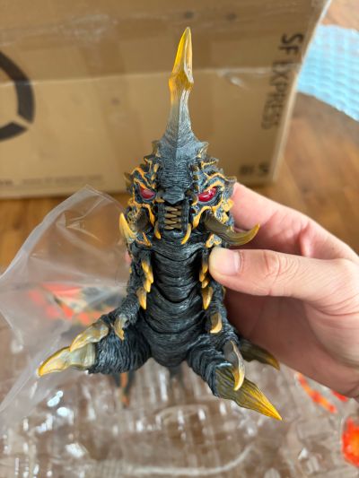 S.H.MonsterArts   哥斯拉大战魔斯拉 成虫巴特拉+幼虫巴特拉 特别配色