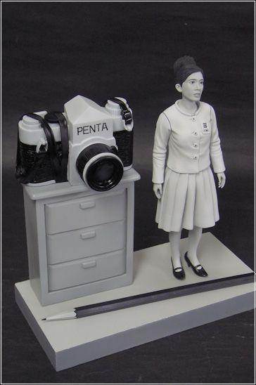 Wonder Festival 2010 冬季限定版 “1/8 Project (江户川由利子) 黑白版”