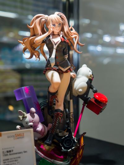 枪弹辩驳系列 江之岛盾子 15周年纪念版