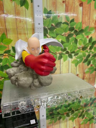 透视手办  一拳超人 琦玉