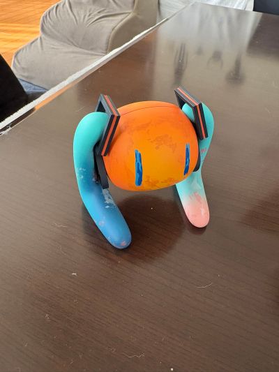 艺术家联名模型 初音未来✕Maho TAKAHASHI