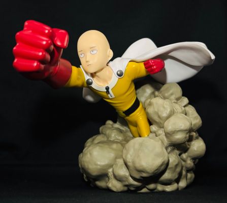 透视手办  一拳超人 琦玉