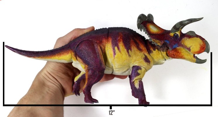 梅杜莎角龙- 1/18可动玩偶