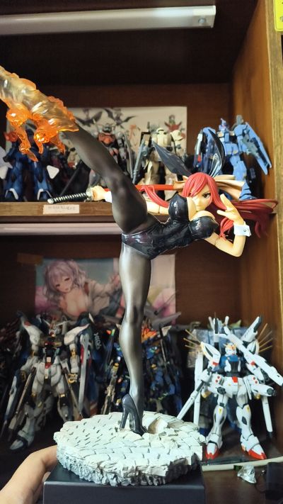 妖精的尾巴 艾尔莎・史卡雷特 高踢 红兔