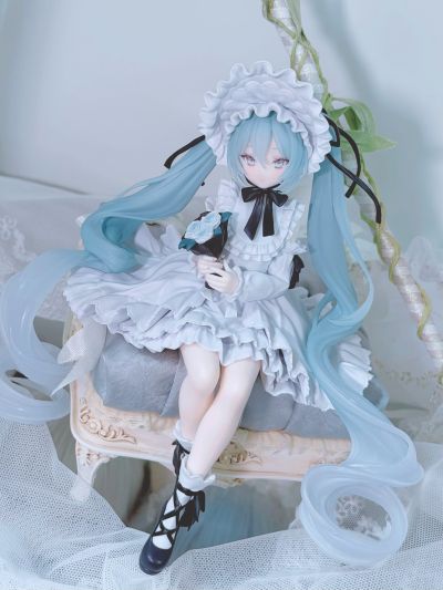 压泡面 初音未来 古典娃娃