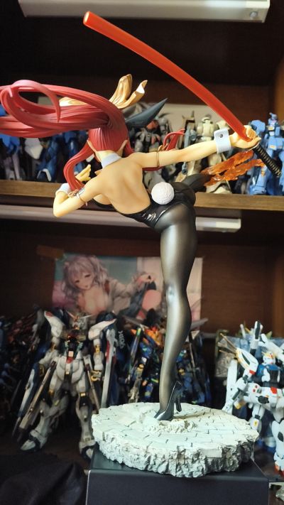 妖精的尾巴 艾尔莎・史卡雷特 高踢 红兔