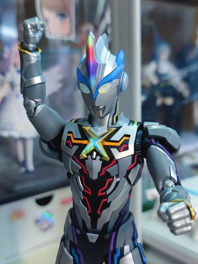 传奇版奥特名鉴 艾克斯奥特曼超越型 贝塔闪光装甲