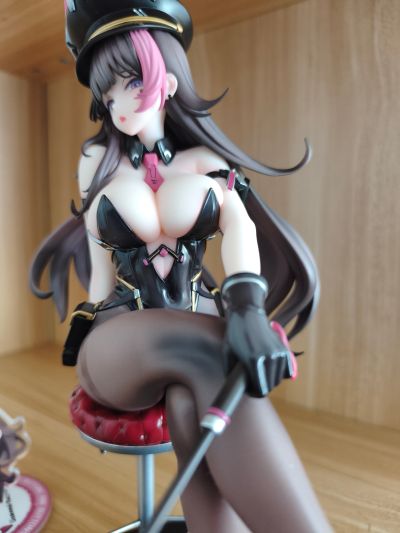 审讯官 宇佐美薰