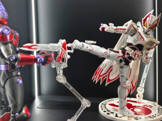 S.H.Figuarts 假面骑士极狐九尾