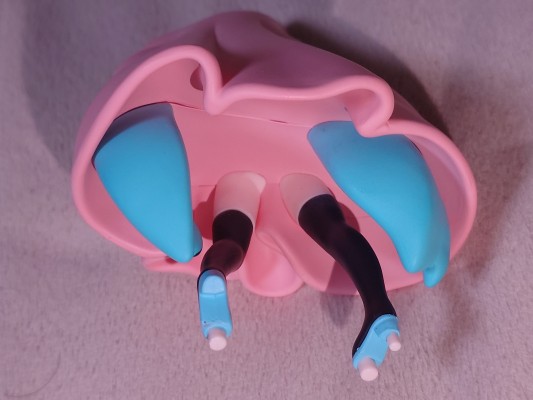 艺术家联名模型 初音未来✕FACE