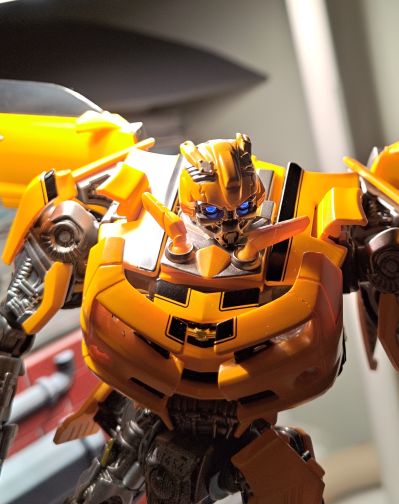 变形金刚40周年纪念款 大黄蜂