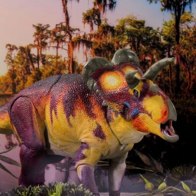 梅杜莎角龙- 1/18可动玩偶