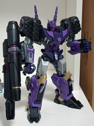 传奇版 「变形金刚」漫画版 塔恩