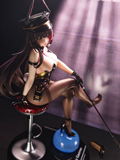 审讯官 宇佐美薰