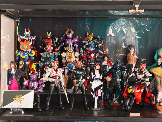 S.H.Figuarts 假面骑士X极狐